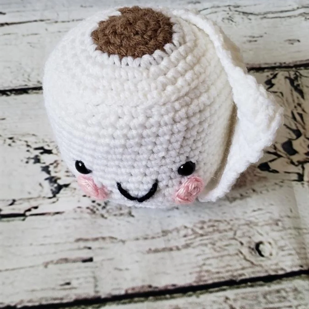 Crochet Kawaii Toilet paper Amigurumi - Picture 2 of 6